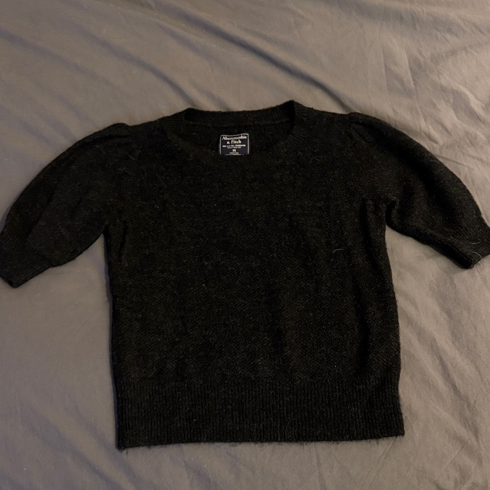 Abercrombie & Fitch Women's Classic Black Sweater